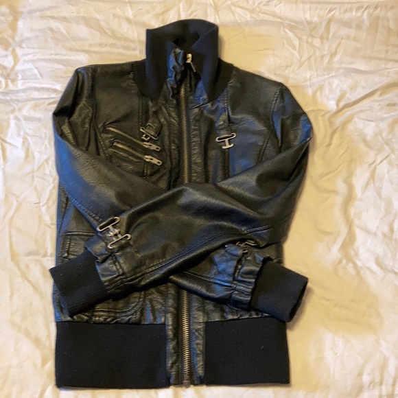 Bomber Jacket - Picture 3 of 9